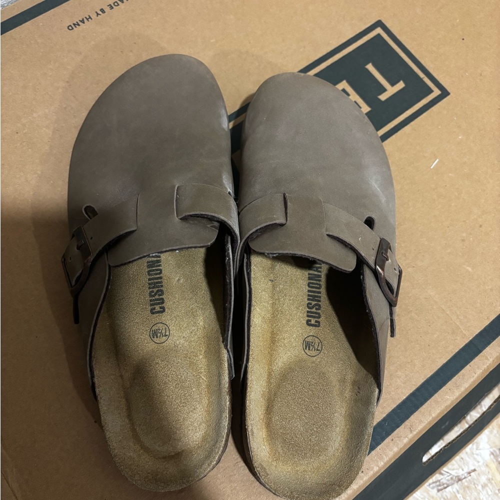 Women’s Cushionaire Clogs